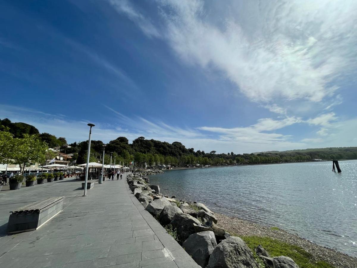Luminoso Appartamento Sul Lago - Lake Court Anguillara Sabazia Kültér fotó